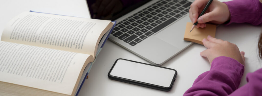 Blog Writing: How to Keep Readers Engaged