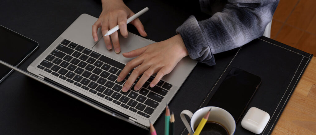 How to Write Blog Content That Engages and Converts